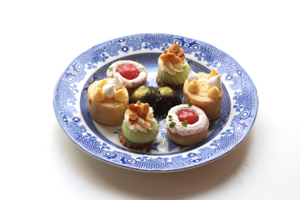Mackintosh at the Willow Afternoon Tea OFFER Mackintosh at the Willow Afternoon Tea OFFER